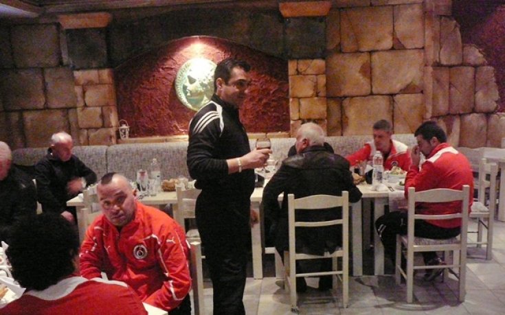 СНИМКИ: Водосвет, наздравици, курбан и македонско в Локо Сф