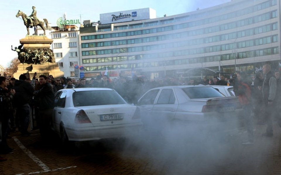 Протести срещу скъпите горива. В Благоевград „бесиха монополисти”