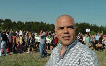 СНИМКИ: Първолаци и играчи на Миньор засадиха гора