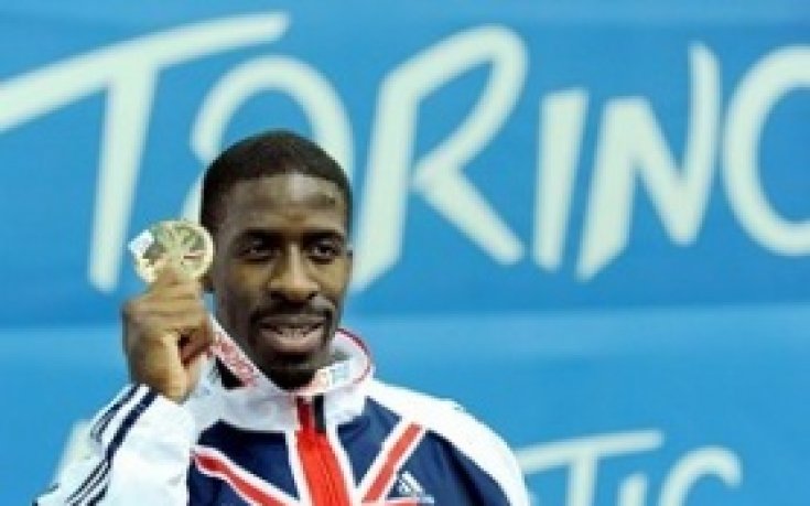 Спринтьор надбяга състезателен кон и затвори устите на критиците