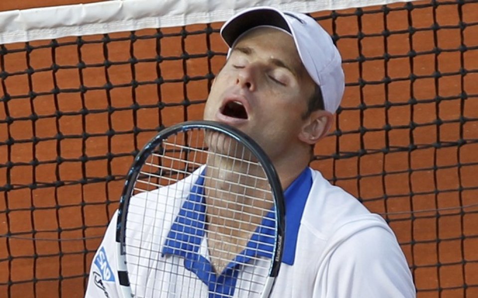 Родик отпадна изненадващо във втория кръг на турнира в Лондон