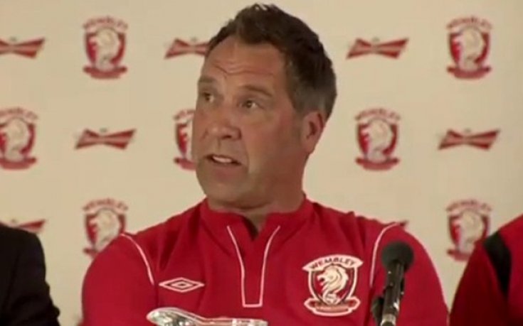 ВИДЕО: ФК Уембли атакува Купата на Англия с шест футболни легенди