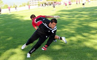 Караджов се изплаши от конкуренцията, напусна Локо Пд
