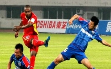 Българинът Маркиньос би Анелка и Дрогба за Купата на Китай