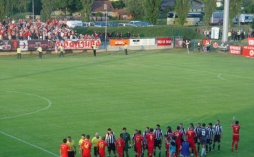 Мура падна в Словения преди реванша с ЦСКА, пак завърши мача с 10 души