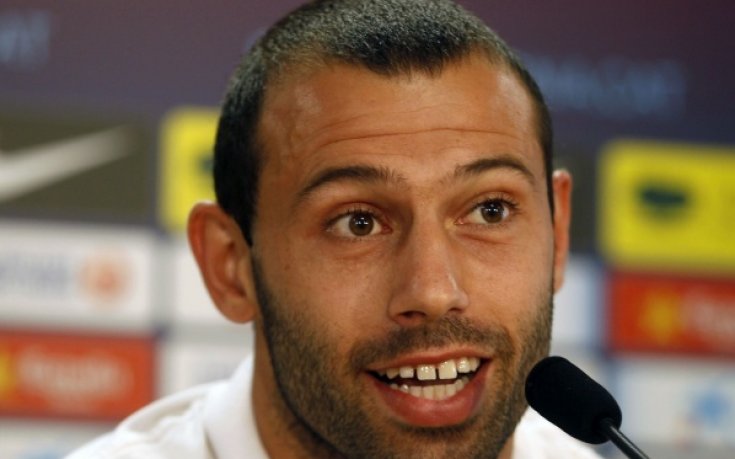 Барселона: Масчерано остава на 