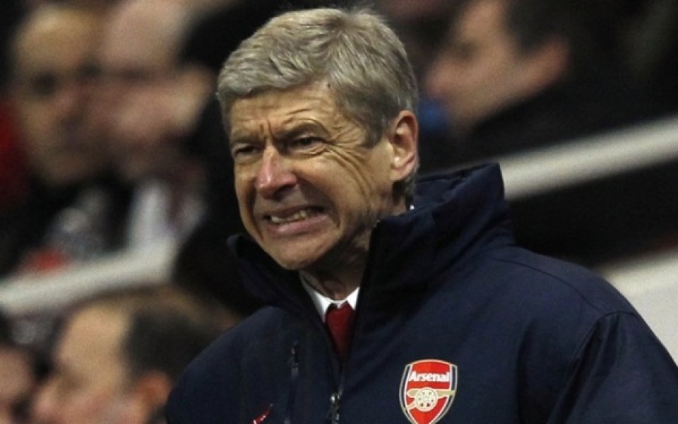 Ядосаният Венгер: Арсенал не е получил оферти за Ван Перси, престанете да ме питате!