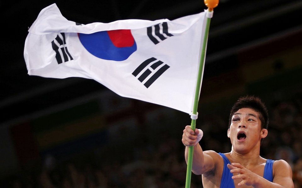 Кореец спечели златото в категория до 66 килограма при класиците