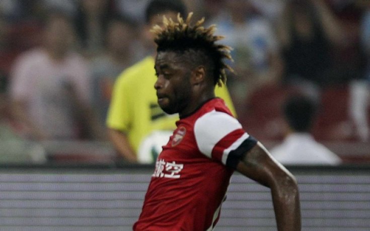 Барса постигна споразумение със Сонг, започват преговори с Арсенал