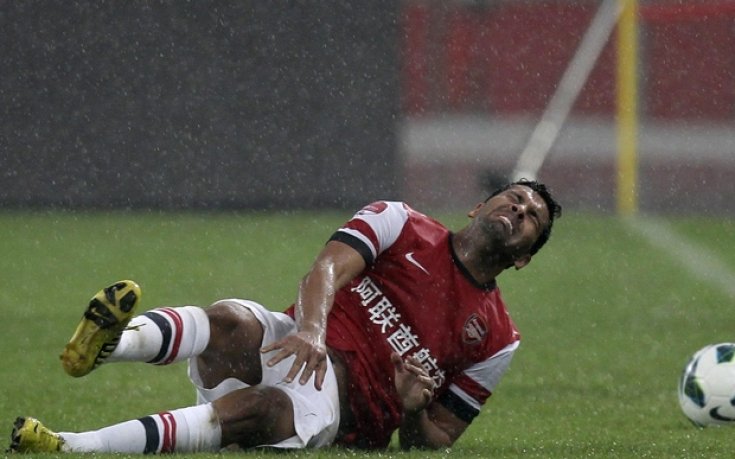 Звезда на Арсенал може да влезе в затвора, карал с над 200 км/ч из Лондон