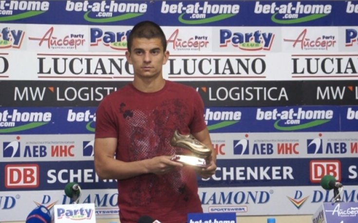 Райков спечели категорично наградата за играч на кръга