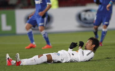 ВИДЕО: И Неймар с фирмен пропуск от бялата точка