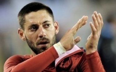 Ливърпул разкарва двама, за да привлече Демпси
