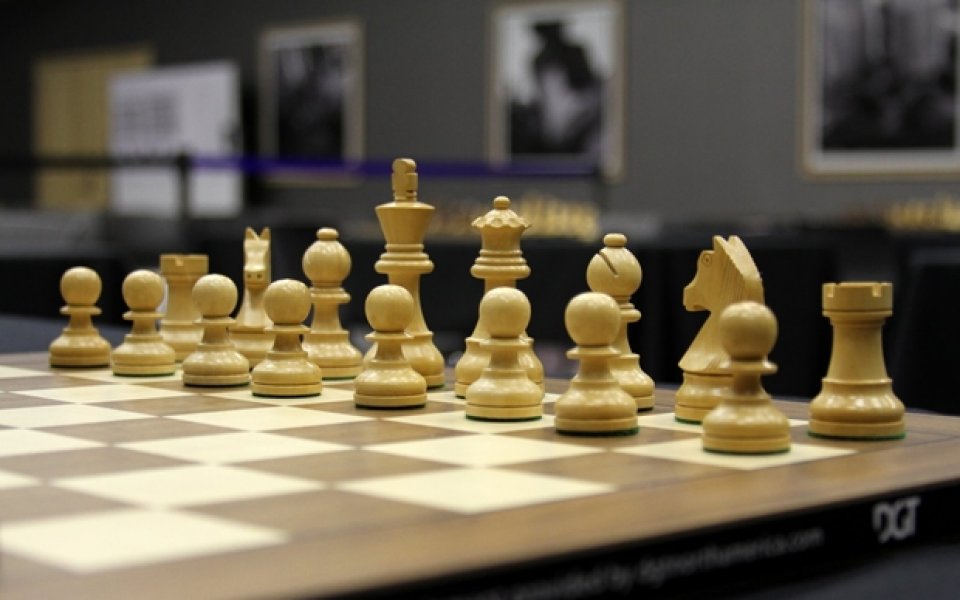 Българските шахматисти започнаха с победи на олимпиадата в Истанбул