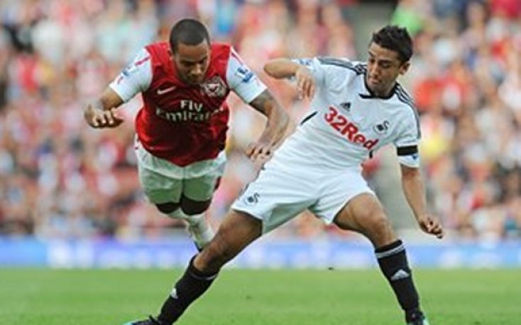 Защитник на Суонси пропуска сезона заради счупен глезен