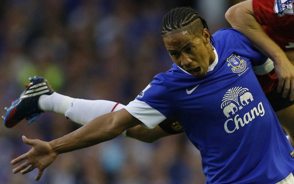 Пиенаар с контузия, пропуска националния