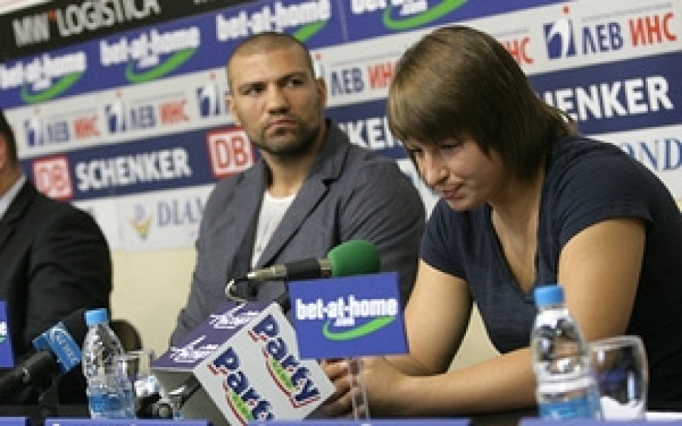 Станка Златева и Тервел Пулев получиха олимпийски премии