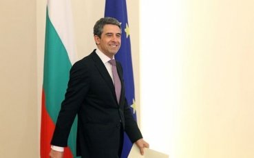 Плевнелиев и Нейков на старта на колоездачната обиколка в неделя