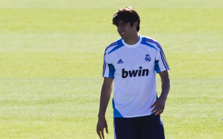 Кака отново ще играе за Реал Мадрид?