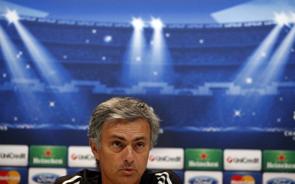 Напрежението в Реал нараства, Моуриньо: Не мога да съм приятел с всички футболисти