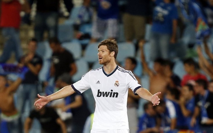 Бенитес атакува Шаби Алонсо в книга