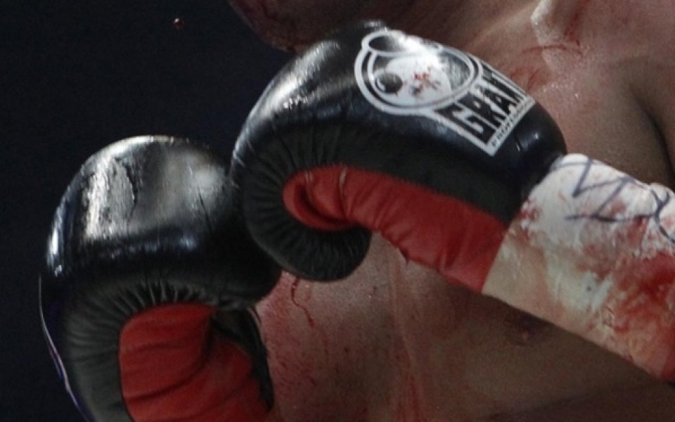 Рики Бърнс защити титлата си на световен шампион по бокс за професионалисти