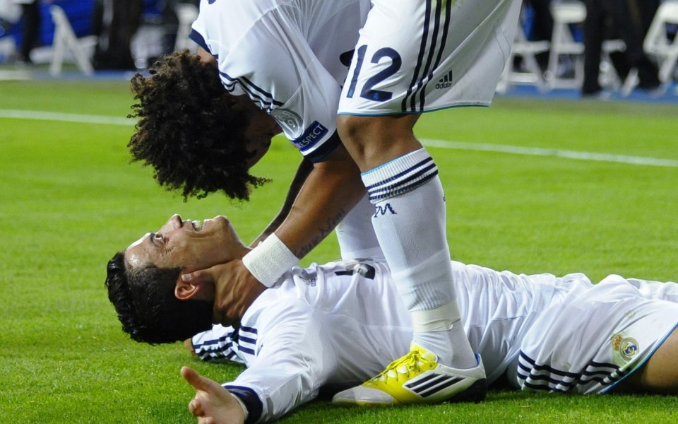 Роналдо иска по-голямата заплата, което отваря пътя на няколко клуба