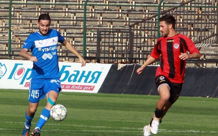 Илиан Илиев в трудна ситуация заради отсъствието на Владо Гаджев