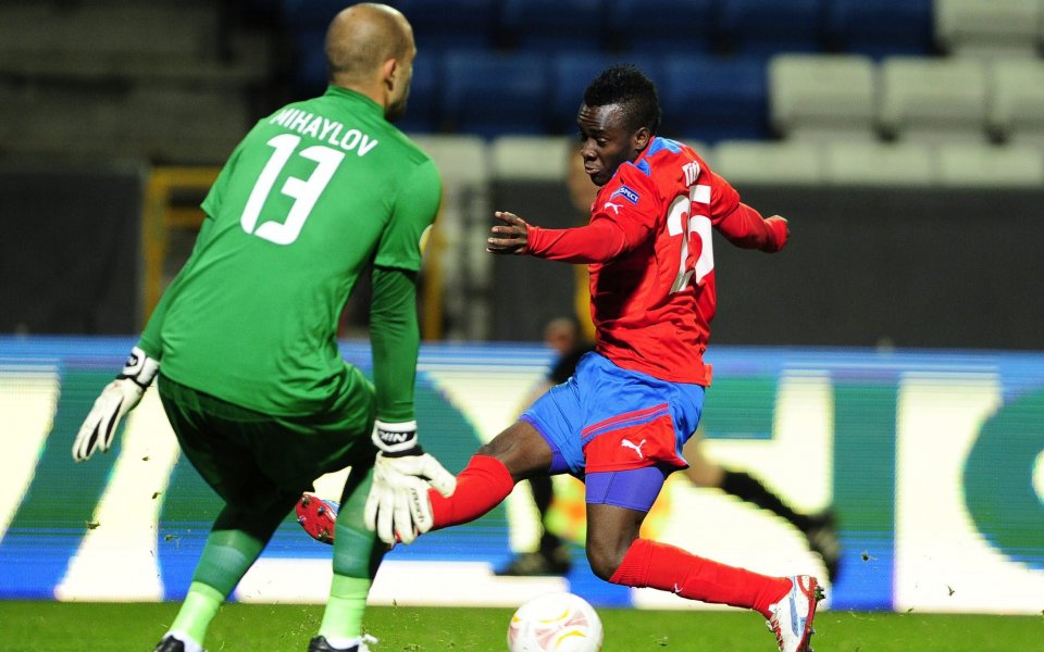 Хановер обърна Леванте с 10 души, Твенте се завърна за точка срещу Хелзинборг