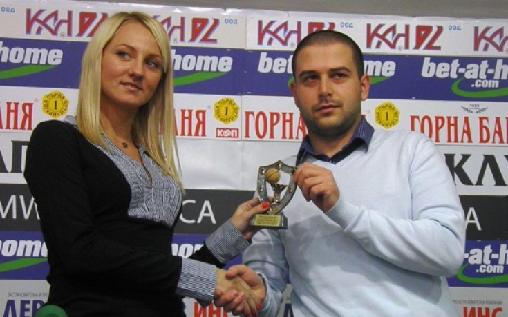 Украинка подписа договор за една година с Монтана