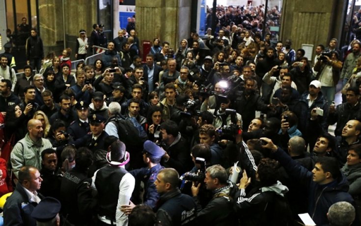 СНИМКИ: Адзурите от Флоренция до Милано с влак