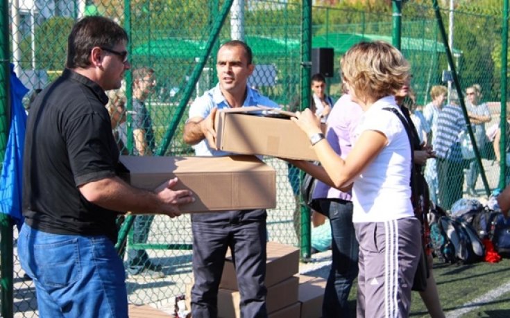 СНИМКИ: Детски футболни емоции завладяха Бургас