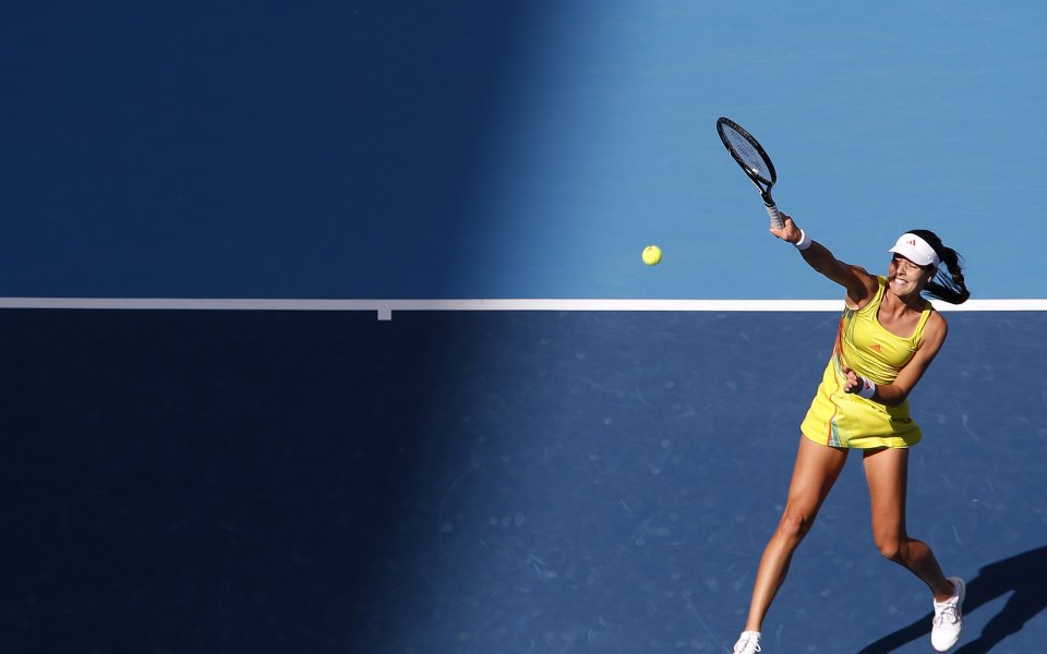 Саманта Стосър се класира за полуфиналите в Москва