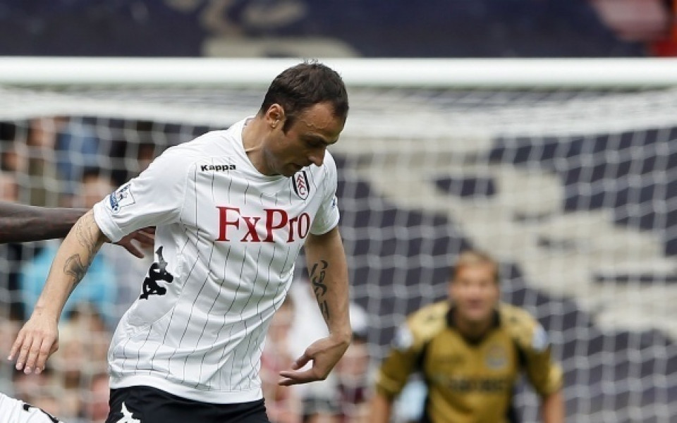 Бербатов титуляр срещу Астън Вила