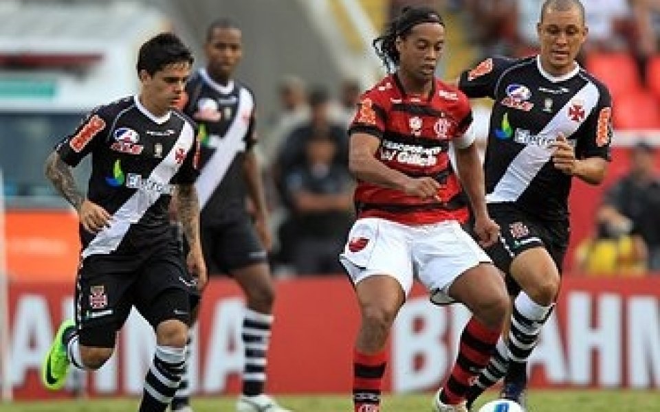 Роналдиньо разочарован от съдийството в Бразилия: Спират ме за титлата