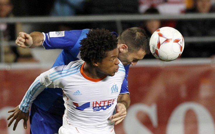 Челси взима Реми, ако не успее да привлече Фалкао