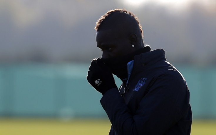 Марио Балотели няма да напуска Манчестър Сити заради раждането на детето си