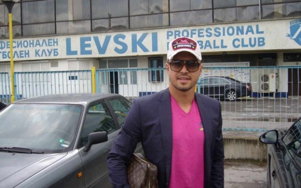 Божинов за порноскандала в Италия: Никой не ме е изнудвал, пишат за стари неща