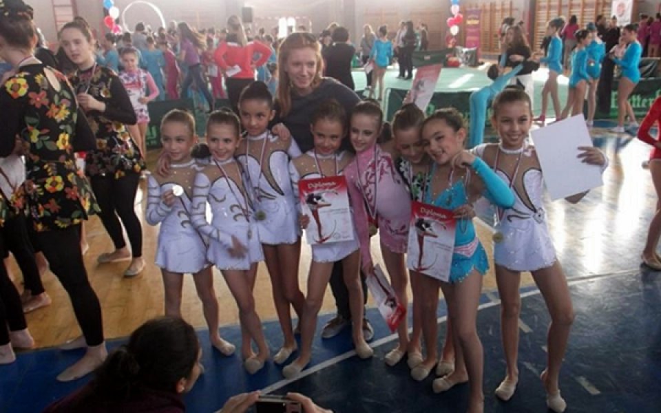 Гимнастички на Академик Сф, ЦСКА и Велбъжд с добро представяне в Сърбия