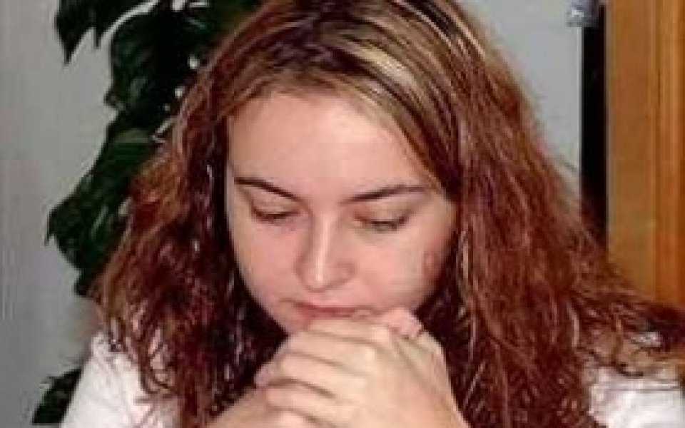 Стефанова завърши реми с Чжу Чън в първата партия от втория кръг на световното по шахмат