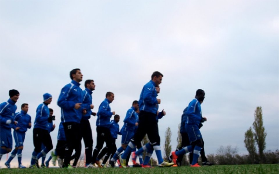 Йовов, Пелето и Димов тренират пред погледа на Иво Тонев