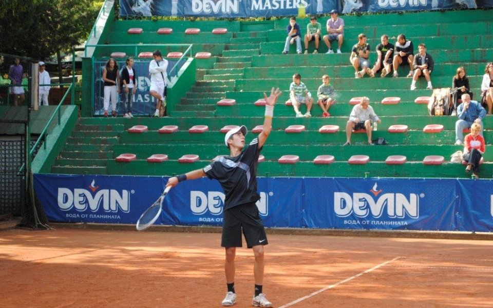 Младият тенис талант Пламен Милушев се завърна от Анталия