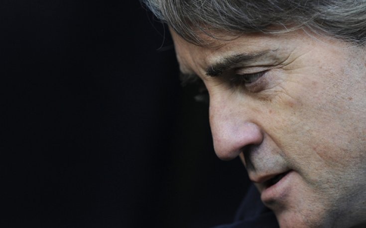 Манчини най-сетне похвали играчите си и сплаши Балотели