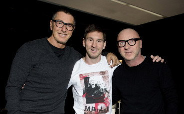 Лионел Меси отиде на модно ревю, заради костюма на точки