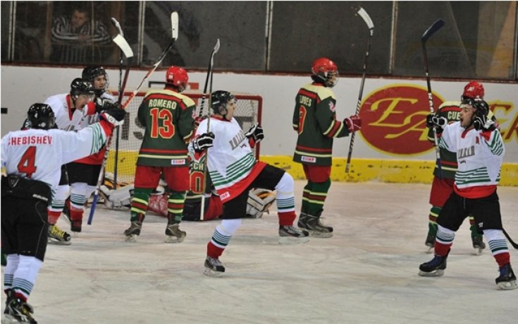 СНИМКИ: България удари Мексико пред 1200 зрители в Зимния дворец