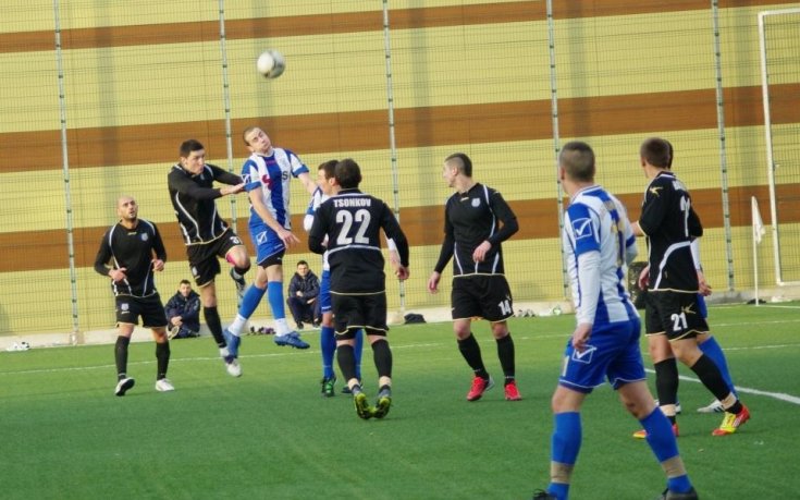 Черноморец започна контролите с победа