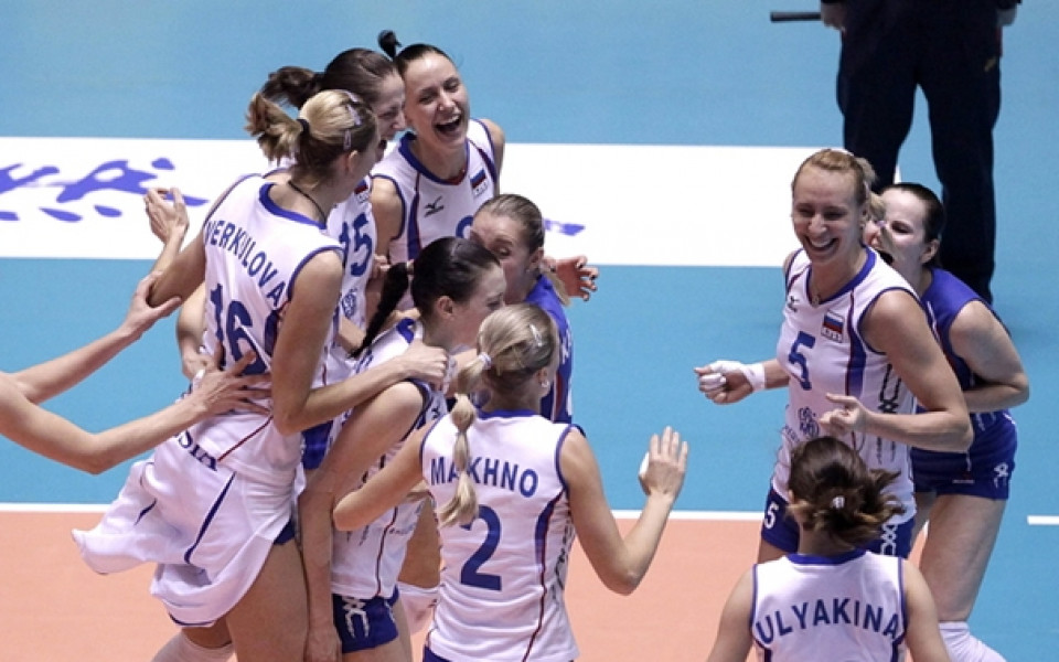 Русия избра треньор на жените, но чака за мъжете