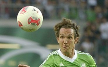 Уест Хем привлече защитник