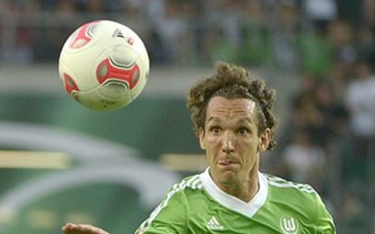 Уест Хем привлече защитник