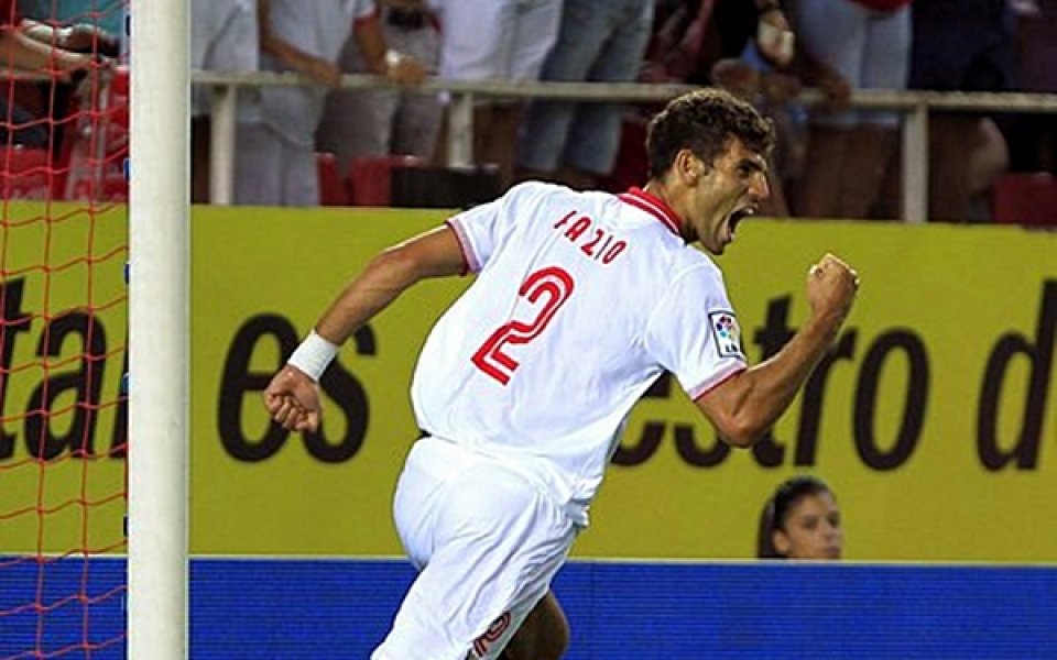 Зенит се разбра със Севиля за Фацио